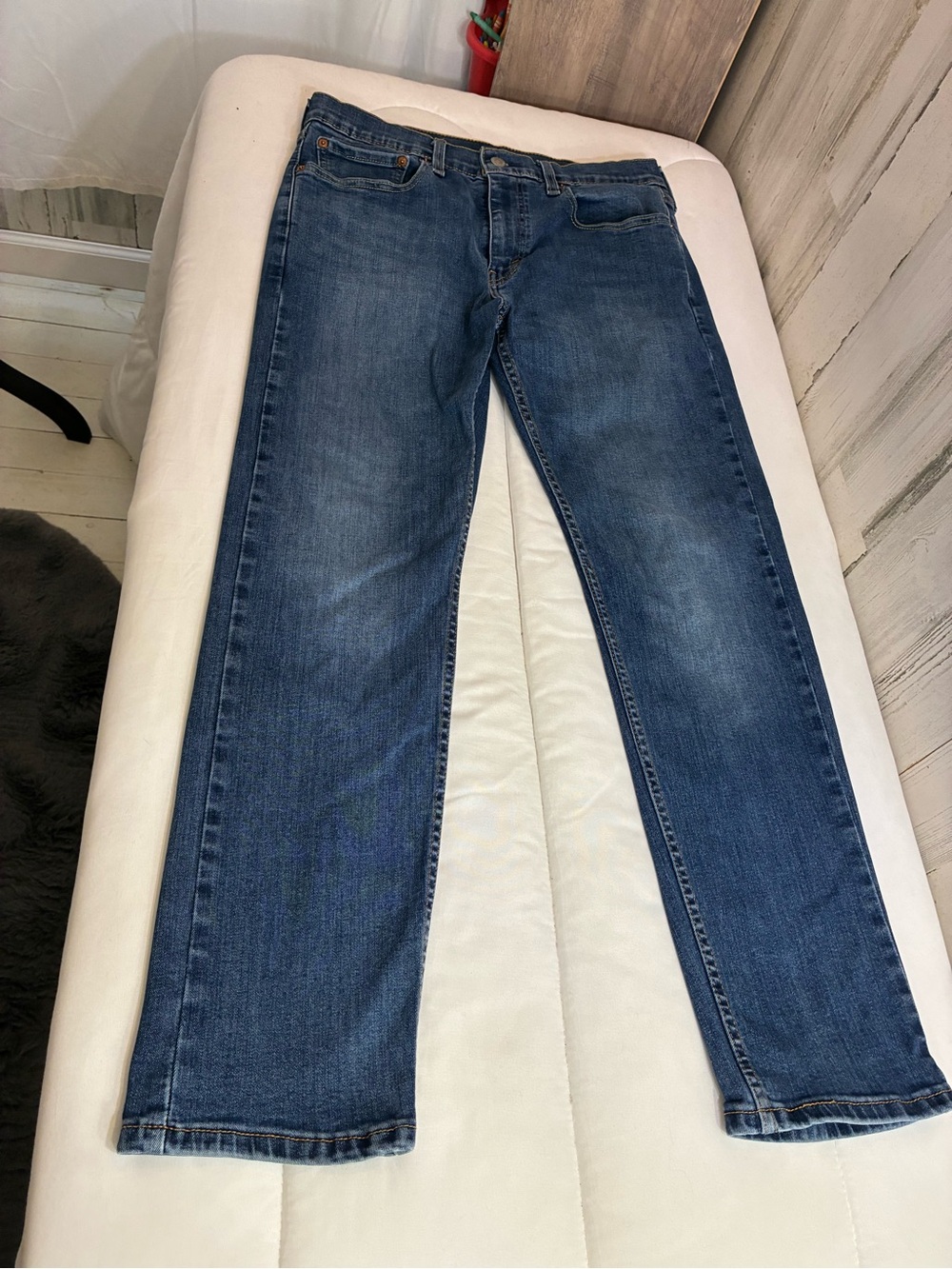 Levi's  502 Men's Mid-Blue Straight Jeans